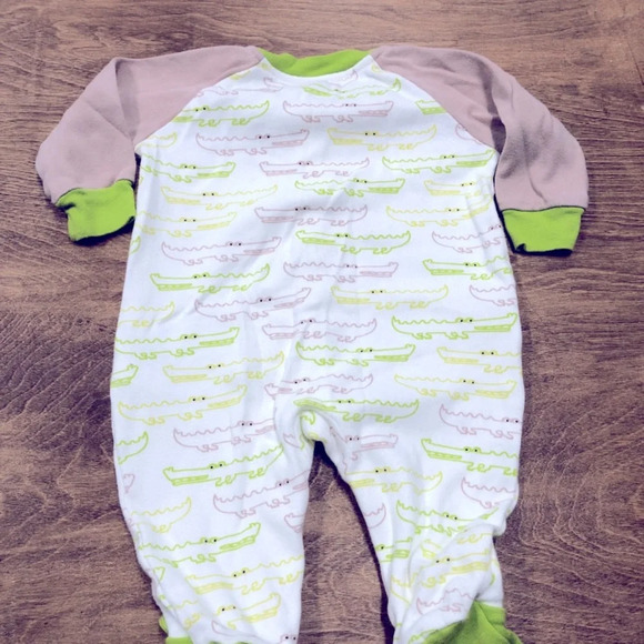 Koala Baby 3 Months Little Boys Alligator Footed Onesie - Picture 6 of 6